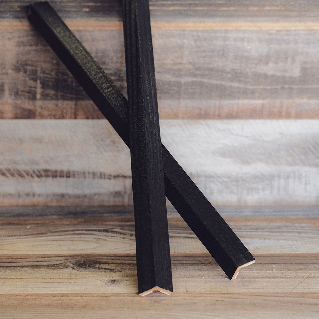 PEEL AND STICK CORNER TRIM - WeekendWalls