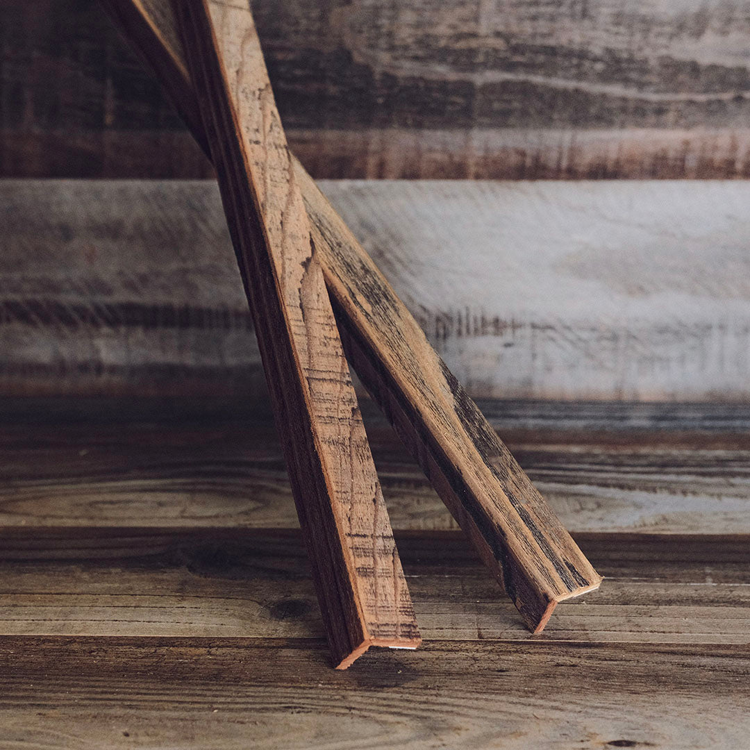 PEEL AND STICK CORNER TRIM - WeekendWalls
