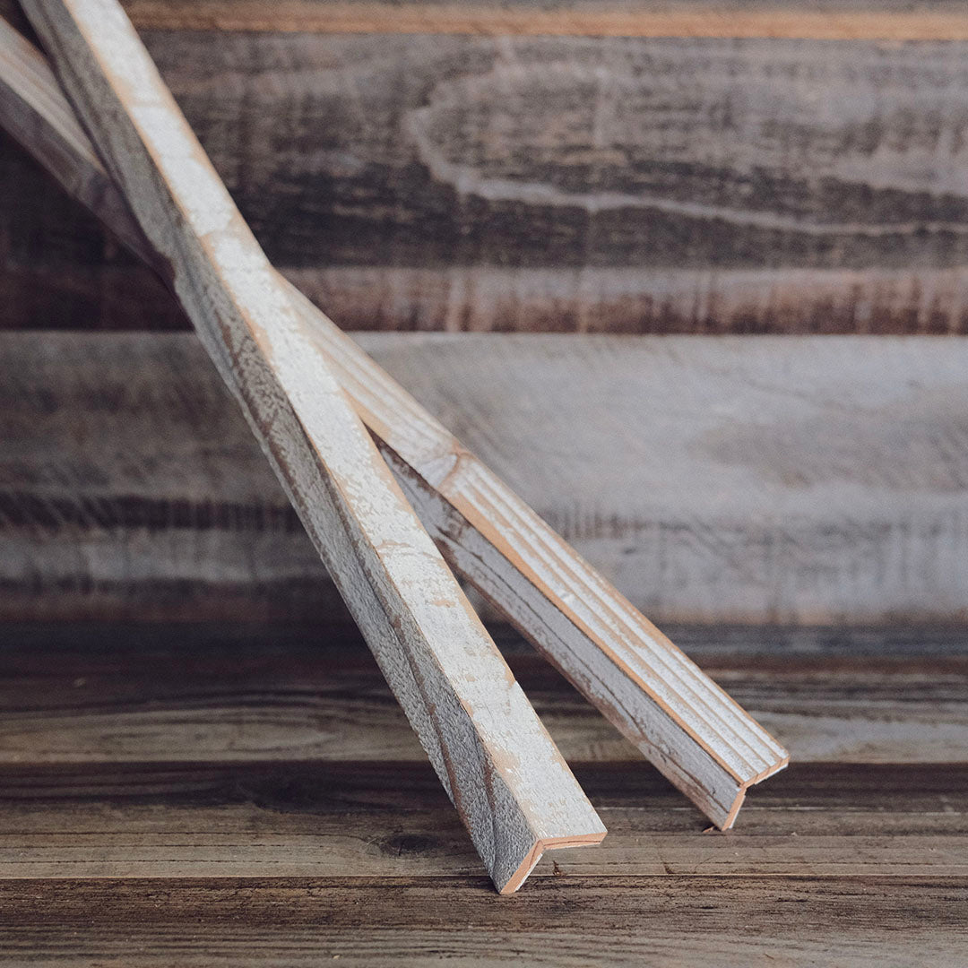 PEEL AND STICK CORNER TRIM - WeekendWalls